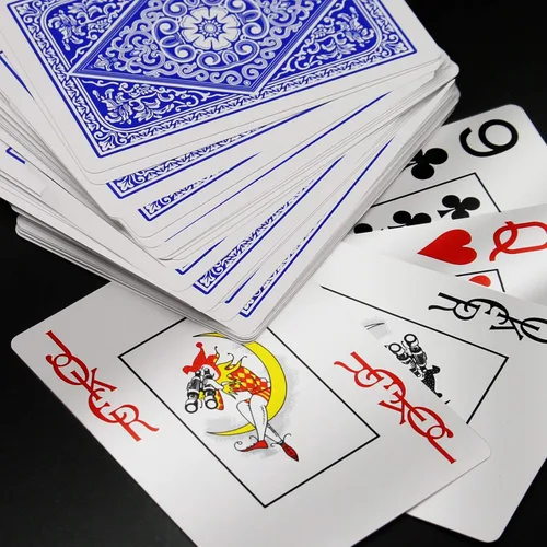 Vista 5 de INTEGEAR Juego de cartas de 2 barajas de póquer de plástico impermeable para Texas Holdem Poker Go Fish y más juegos de cartas, índice jumbo de 2.5