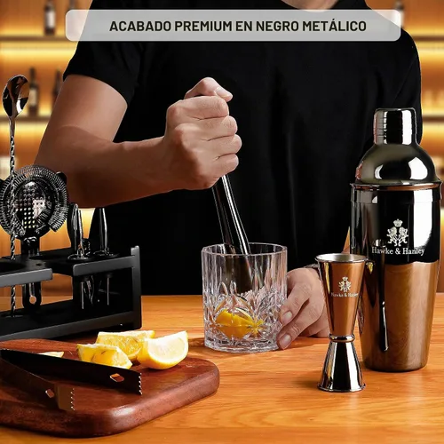 Vista 2 de Hawke & Hanley Mixology Bartender Kit: juego de coctelera con una coctelera de Martini, herramientas de bar y soporte de bambú negro Kit