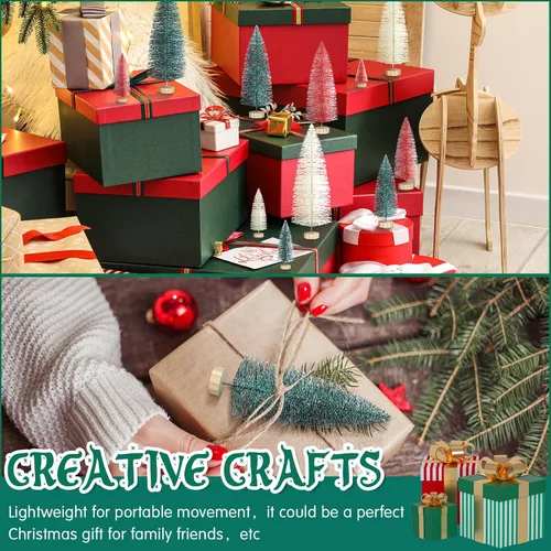 Vista 6 de Geetery 25 mini árboles de Navidad, árboles artificiales con base de madera, árbol de nieve de sisal de pueblo navideño para decoración de invierno