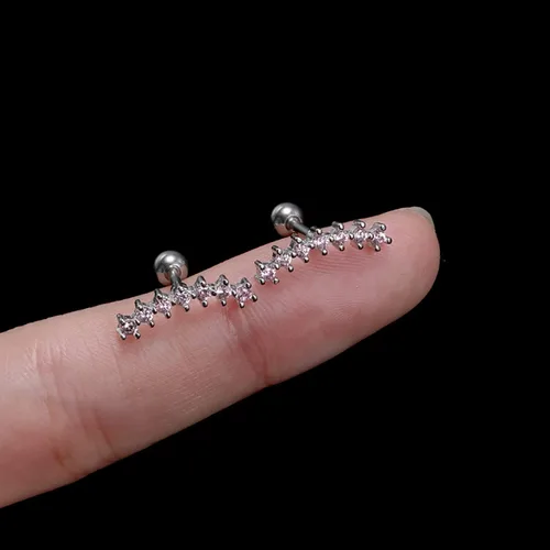 Vista 4 de ZS Curve Seven Stud CZ Aretes de acero inoxidable 316L para oreja, hélice, caracola, cartílago, piercing 5 colores mezclados