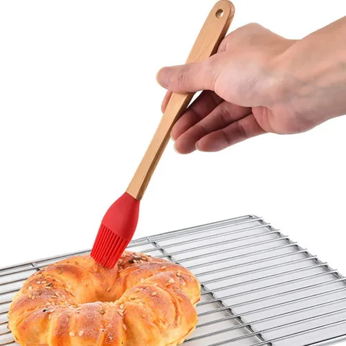 Vista 7 de DOITOOL Juego de 5 espátulas de silicona, resistentes al calor con mango de madera, utensilios de cocina antiadherentes con cepillo para untar