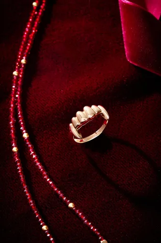 Vista 5 de Alex and Ani Joyería de vampiro Dorado
