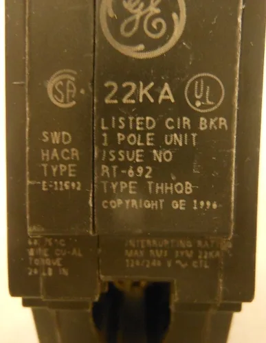 Vista 2 de General Electric THHQB1120 20A - Disyuntor de caja moldeada de 1 polo 120/240VAC