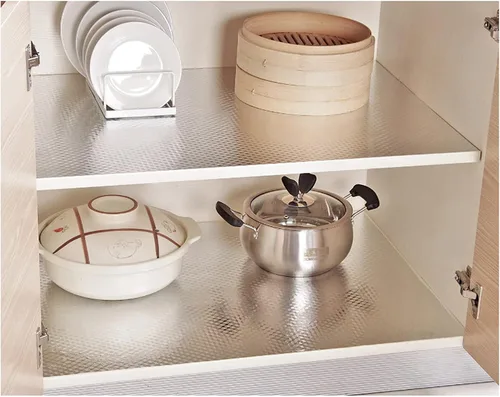 Vista 6 de Snkxu Papel Tapiz de Cocina Resistente al Aceite Adhesivo Protector contra Salpicaduras de Papel de Aluminio Autoadhesivo Plateado Forro de Gabinete