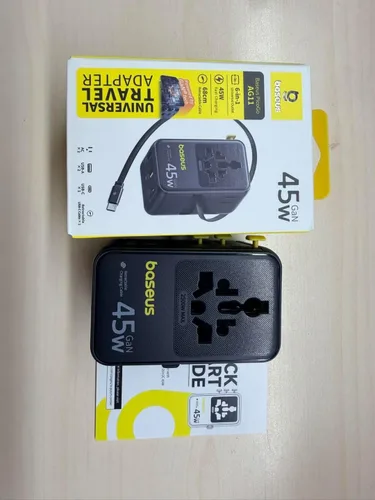 Vista 9 de Baseus Adaptador de enchufe de viaje europeo de 45W, adaptador de corriente universal 6 en 1 con cable retráctil USB-C, carga rápida PD GaN