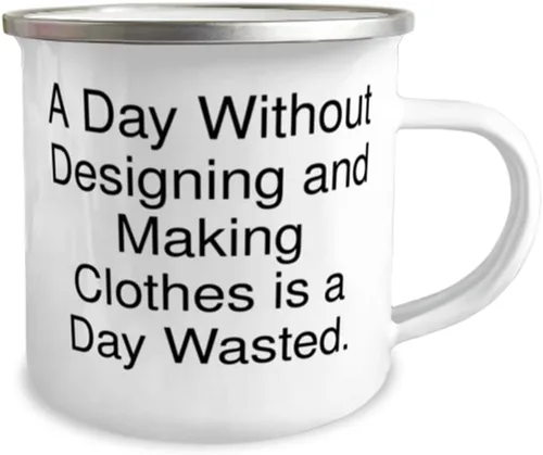 Vista 2 de Sarcasmo Diseñar y Hacer Ropa Regalos, Un día, Diseñar y Hacer Ropa 12oz Taza Camper de Amigos, Regalos para Amigos, Diseño de ropa, Costura, Diseño