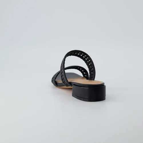 Vista 5 de CUSHIONAIRE Sandalias Norma de tacón bajo para mujer + espuma viscoelástica y anchos disponibles