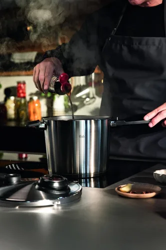Vista 6 de Fissler Vitavit - Juego de olla a presión y sartén a presión, 2.6 cuartos de galón y 4.8 cuartos de galón