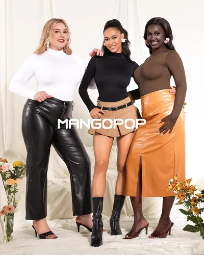 Vista 5 de MANGOPOP Mock Turtleneck Long Sleeve Bodysuit Thong Shapewear Tummy Control Ribbed Seamless