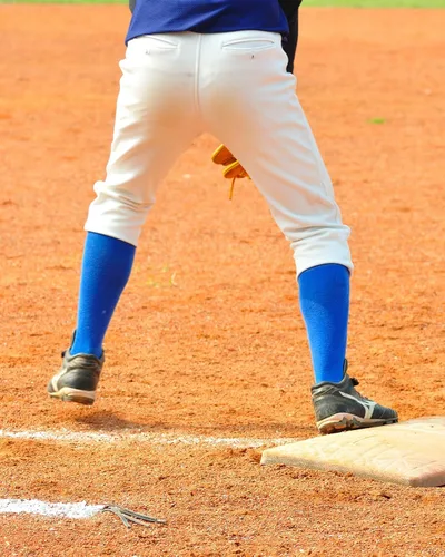 Vista 5 de Combo de calcetines y cinturón Elite de béisbolsóftbol (2 pares de calcetines con 1 cinturón)