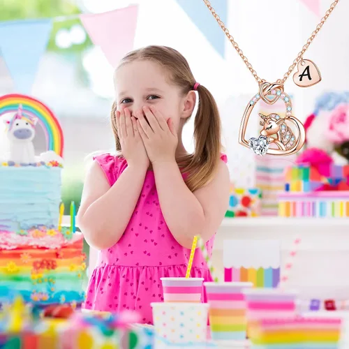Vista 4 de IEFRICH Regalos de unicornios para niñas, collares de unicornio con corazón de circonita cúbica para mujeres y niñas, collares con inicial, joyería