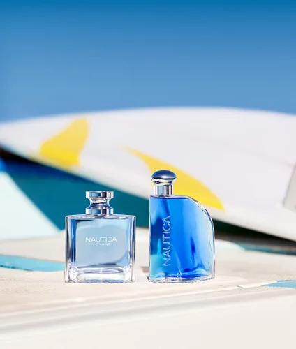 Vista 4 de Nautica Voyage por Nautica para hombres: Eau De Toilette en espray de 3.4 fl oz (100 ml) y espray corporal Nautica Voyage, 6 fl oz (177.44 ml)