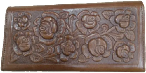 Vista 2 de Sharpshooter - Cartera de piel con diseño de rosas florecientes occidentales