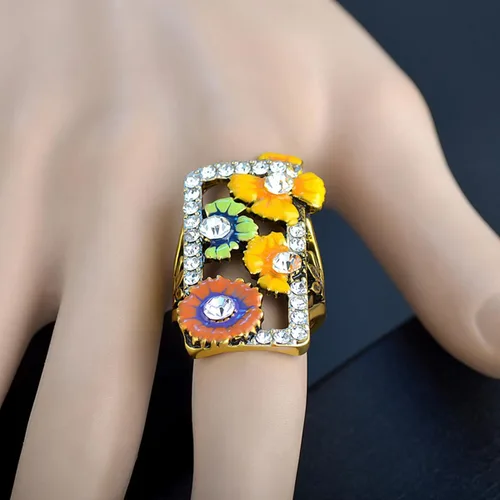 Vista 6 de Anillo ancho de resina esmaltada rectangular grande, anillo grueso floral de dedo completo, chapado en oro de 14 quilates, cuadrado grande, cóctel