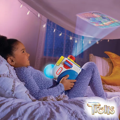 Vista 3 de Little Tikes Story Dream Machine DreamWorks Trolls Hug, Sing & Dance Collection Colección de Cuentos, Hora del Cuento, Libros, Animación