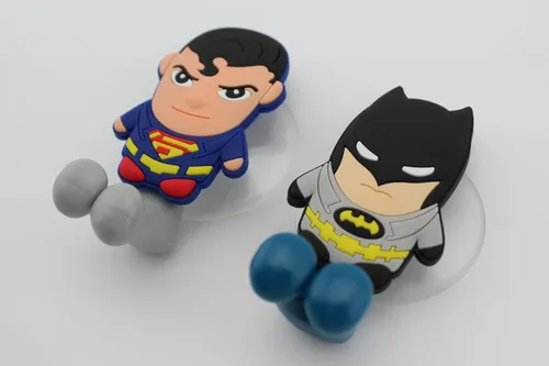 Vista 3 de Bat Superhero - Juego de 2 soportes para cepillos de dientes con ventosa para pared en el baño en casa RV Camper Van