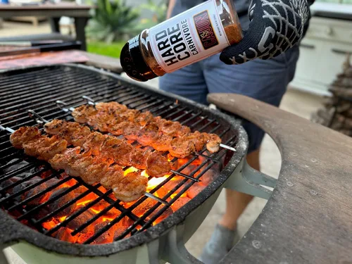 Vista 4 de Hardcore Carnivore Condimento cajún (agitador de 10.5 onzas) hecho en Texas, mezcla auténtica para gumbo, frijoles rojos y arroz, jambalaya y más