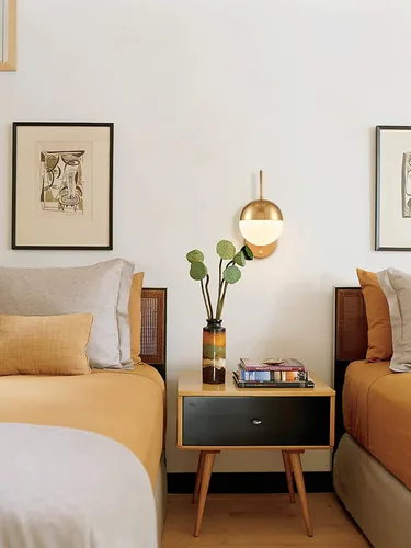 Vista 8 de Lámpara de pared moderna de mediados de siglo con interruptor, lámpara de pared dorada con acabado de latón, lámpara de pared con globo de vidrio