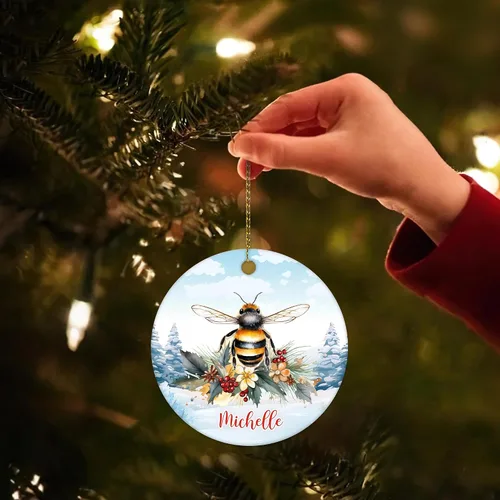 Vista 5 de Hyturtle Adorno de Navidad personalizado, con nombre personalizado, círculo de cerámica, para amantes de las abejas, decoración de árbol, regalo