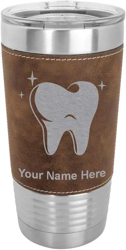 Vista 10 de LaserGram Vaso aislado al vacío de 20 onzas, con dientes, grabado personalizado incluido (piel sintética, estilo béisbol)