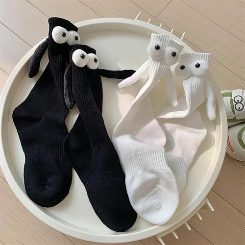 Vista 5 de 2 pares de calcetines magnéticos tomados de la mano, regalos divertidos para parejas, aniversario, mejores amigos, compromisos, adolescentes