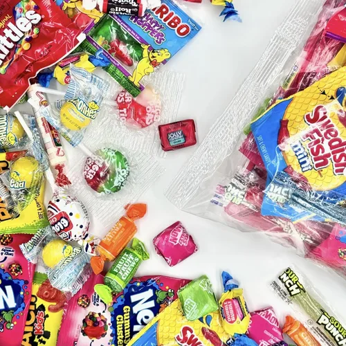 Vista 3 de Paquete variado de caramelos a granel, caramelos de 2 libras, caramelos envueltos individualmente CandyBulk, caramelos, rellenos de piñata, rellenos