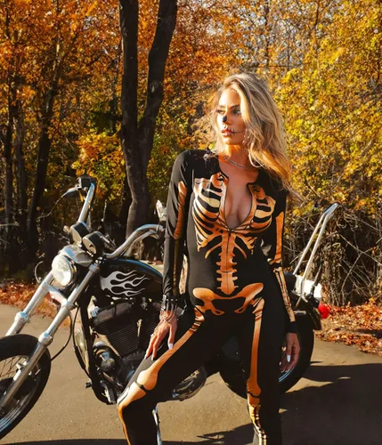 Vista 10 de Tipsy Elves Form Fitting & Flattering Skeleton Bodysuit for Halloween - Women's Skeleton Costume