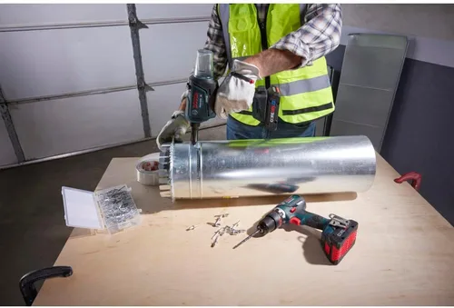 Vista 5 de Bosch GRG18V-3600CB24 Kit de herramientas de remache conectadas sin escobillas de 18 V con (2) baterías de alimentación avanzada CORE18V® de 4 Ah