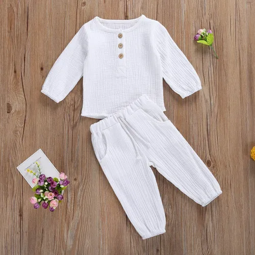 Vista 4 de Conjunto de ropa de algodón y lino de manga larga con botones y pantalones con cordón para bebé