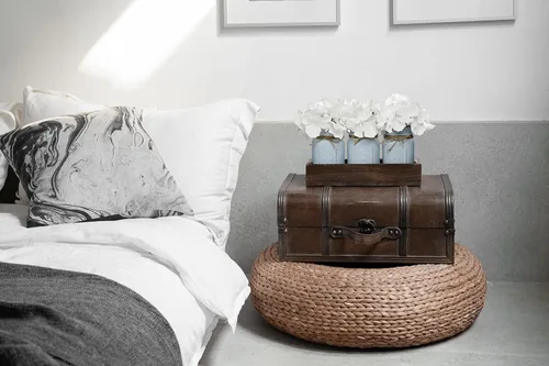 Vista 5 de Mkono - Centro de mesa con tarros de albañil, bandeja decorativa de madera con 3 tarros pintados, flores artificiales, decoración rústica de granja