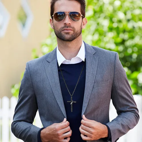 Vista 3 de Collar de cruz para espejo retrovisor de coche, accesorios para colgar, colgante para hombres y mujeres, adorno de cruz cristiana, dije de Jesús