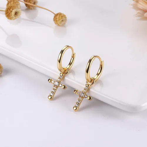 Vista 3 de Milacolato Aretes de plata de ley 925 con cruz para hombres y mujeres, delicados aretes de aro con circonita cúbica, aretes colgantes de cruz