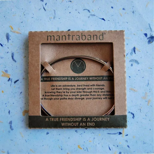 Vista 3 de MantraBand Pulseras Pulsera de mantra ajustable grabada inspiradora Color plateado Regalos para mujeres
