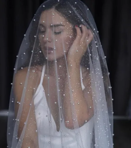 Vista 3 de Velo de novia con perla de tul con purpurina de 1 nivel F06