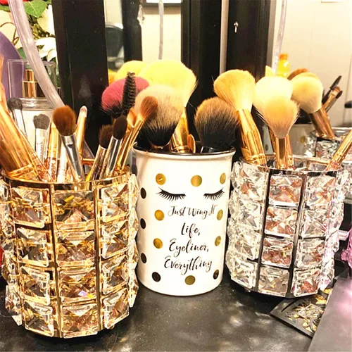 Vista 4 de LUGUNU - Organizador para brochas de maquillaje con brillo de cristal dorado personalizado, con peine de oro, caja de almacenamiento para bolígrafos