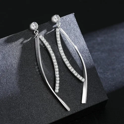 Vista 2 de SBLING Aretes colgantes chapados en platino o chapado en oro de 18 quilates o chapado en oro rosa de 18 quilates con circonita cúbica
