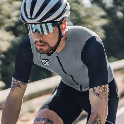 Vista 7 de Santic Camiseta de ciclismo de manga corta para hombre con 3 bolsillos traseros