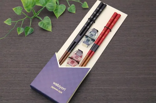 Vista 2 de Ishida WABIYORI 60181 Tsukiyama - Palillos para parejas, incluye soporte para palillos