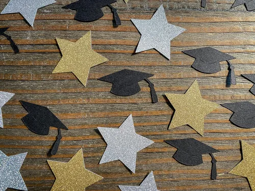 Vista 2 de Silver and Gold Stars and Black Graduation Cap Graduation Party Confetti
