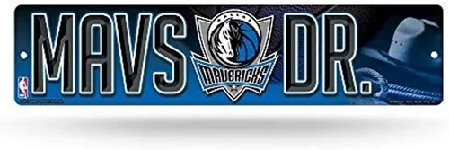 Vista 24 de Rico Industries NBA. Señal plástica para calle
