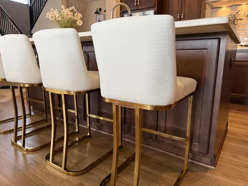 Vista 13 de ALPHA HOME Taburetes de mostrador con respaldos, taburetes de bar de 24 pulgadas para isla de cocina, silla de bar tapizada de piel sintética