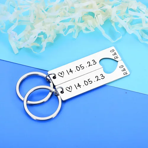 Vista 7 de Llaveros personalizados a juego para parejas, llavero para él, su novio, novia, hombres y mujeres, grabado, aniversario, fecha, regalo de San
