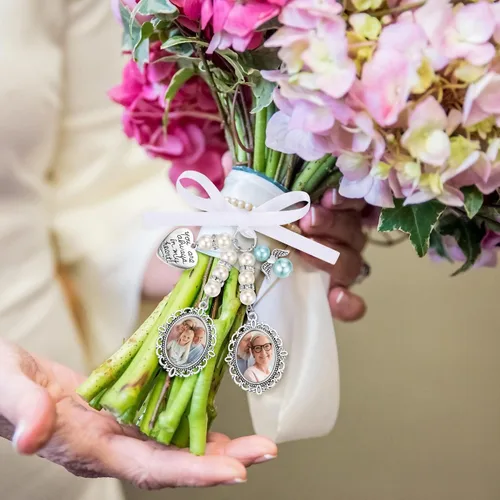 Vista 5 de Abalorios personalizados para ramo de boda, dije de foto de encaje con texto en inglés "You Are Always in My Heart" para decoración de fiesta nupcial