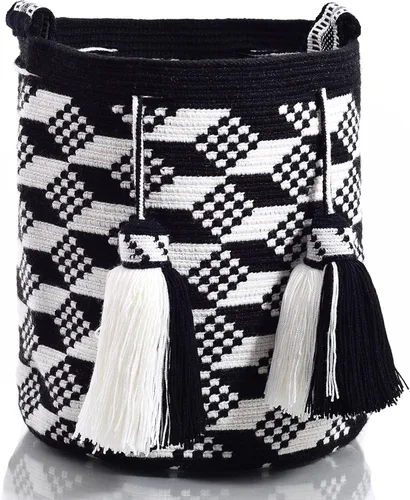 Vista 3 de WYOU Designer Collection, Handwoven Hobo Bucket Bag in Wayuu Crochet