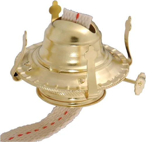 Vista 4 de B&P Lamp® Quemador de lámpara de queroseno #2 y chimenea transparente de 3" por 8