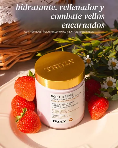 Vista 2 de Truly Beauty Soft Serve After Shave Plump Cream Crema hidratante y voluminosa para suavidad después del afeitado Con ácido hialurónico