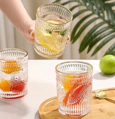Vista 7 de Juego de 2 vasos vintage de 10 onzas para beber de cristal transparente, bonitas tazas de vidrio con girasol en relieve para café helado, té, jugo