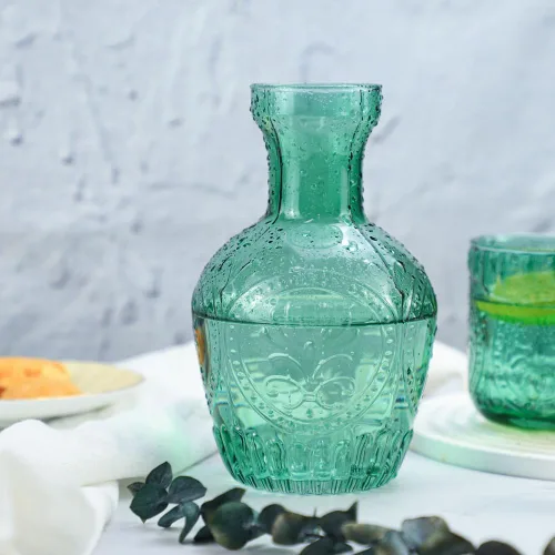 Vista 5 de Jarra de agua de noche de cristal retro en relieve con vaso, jarra y taza de noche, color verde