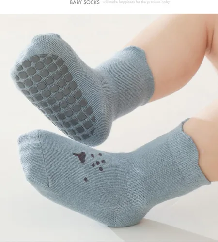 Vista 6 de Calcetines antideslizantes para bebés y niños pequeños con agarres, calcetines de dibujos animados para niñas y niños recién nacidos, 5 pares