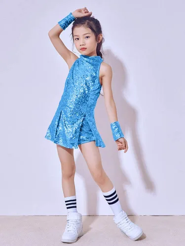 Vista 2 de LOLANTA Vestido de baile de lentejuelas para niñas de 4 a 12 años, traje de baile de hip hop, sin mangas y pantalones cortos